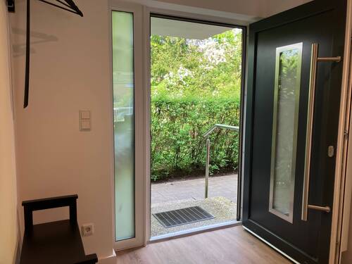 Eingangsbereich - 5 Zimmer Reihenmittelhaus zum Kaufen in Lübeck