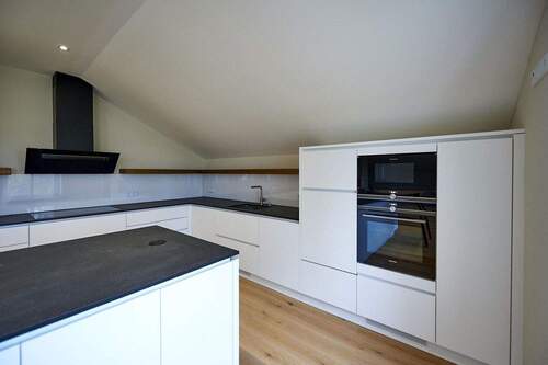 hochwertige Einbauküche DG - 