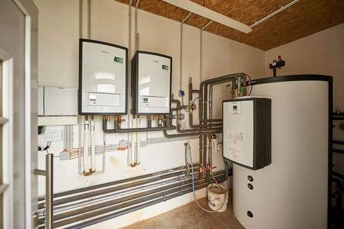 Heizungsanlage Luft-Wärmepumpe - 