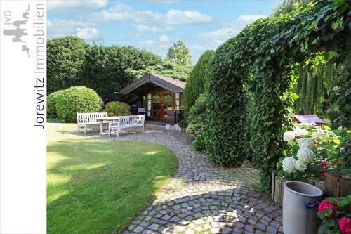 010 - Gartenhütte - 