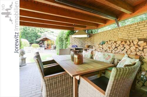 012 - Überdachter Freisitz - Ansicht 2 - 