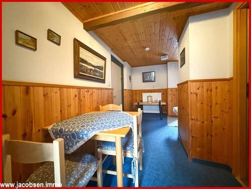 Wohnung 2 (über der Gaststätte) Flur - 