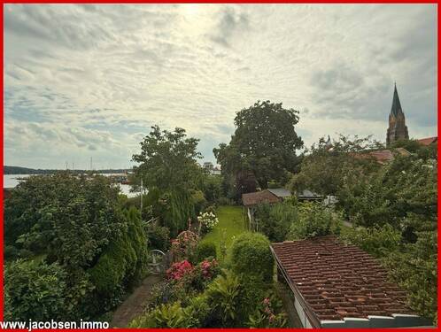 Blick aus dem Hinterhaus vom OG Schlafzimmer - 8 Zimmer Mehrfamilienhaus, Wohnhaus in Schleswig