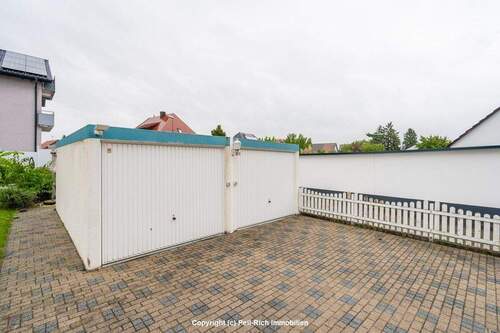 Garage - 