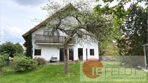 Rückansicht - Großes Einfamilienhaus mit Einliegerwohnung - auch WG geeignet und künftig in ruhiger Sackgassenlage