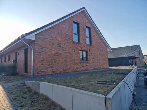 Ansicht von der Straße - 3 Zimmer Etagenwohnung in Rantrum