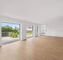Hochwertige, energetisch sanierte 5-Zimmer-EG-Wohnung mit Balkon, Garten u. 2 Garagenstellplätzen - Herzogenaurach