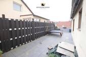 ...und zur Terrasse, - 