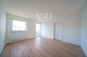 Wohnzimmer 1 - 3 Zimmer Wohnung Weißenhorn - 3 Zimmer Etagenwohnung zum Kaufen in Weißenhorn