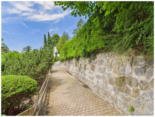 Zugangsweg - Etagenwohnung mit 55,00 m² in Tegernsee zum Kaufen