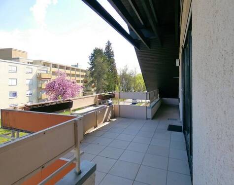 Großer ueberdachter Balkon! - 