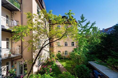 Blick von Balkon - Etagenwohnung mit 202,20 m² in München zum Kaufen