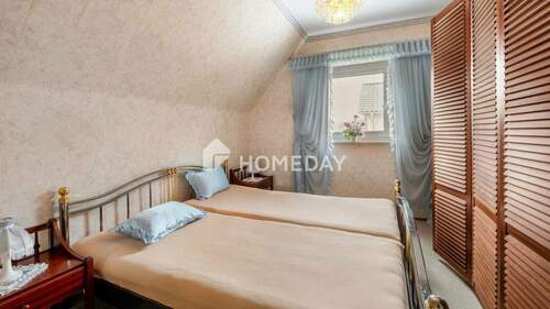 1. OG Schlafzimmer 1 1 - 