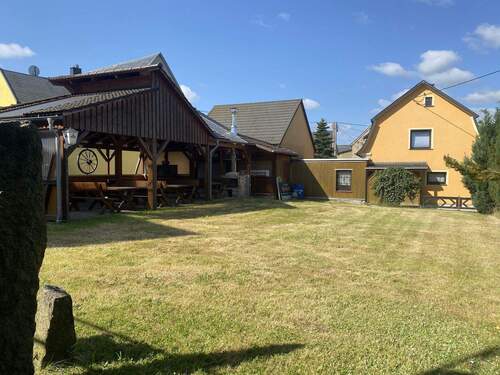 Ansicht Terrasse - 5 Zimmer Bauernhaus, Landhaus zum Kaufen in Neukirch