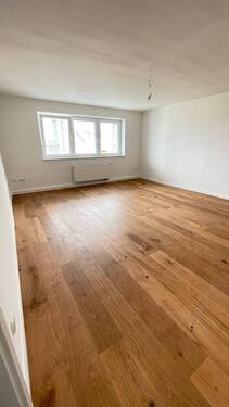 Wohnzimmer - 2 Zimmer Etagenwohnung zur Miete in Eppelheim