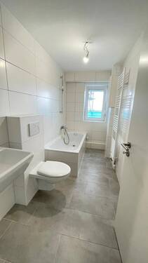 Bad - Etagenwohnung mit 63,60 m&sup2; in Eppelheim zur Miete