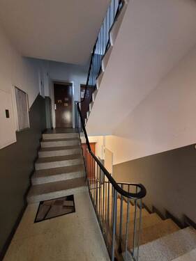 Einblick Treppenhaus - 