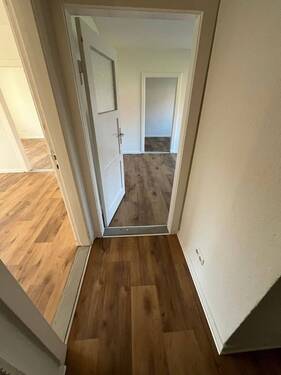 Wohnungsflur - 2 Zimmer Etagenwohnung zur Miete in Kiel