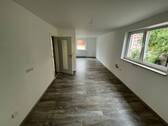 1.jpg - 4 Zimmer Etagenwohnung zur Miete in Adelshofen