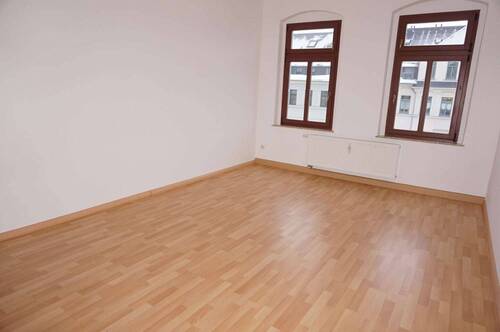 Wohnzimmer - EBK ***. ! TOP Whg. frei ab 1.7.26 - im 3. OG und mit Balkon !