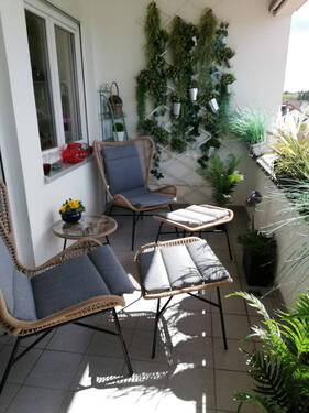 Balkon - Wohntraum im Dachgeschoss - 340.000,00&nbsp;EUR Kaufpreis, ca.&nbsp; 86,00&nbsp;m&sup2;&nbsp;Wohnfl&auml;che