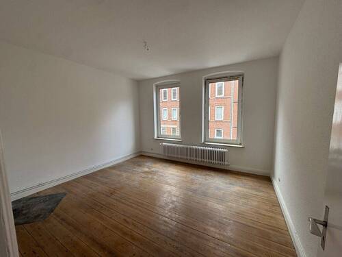 Zimmer - Etagenwohnung zur Miete in Kiel