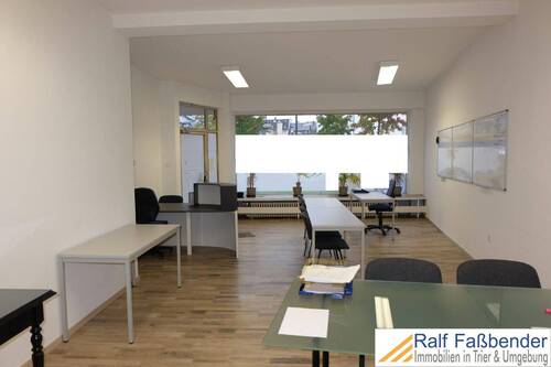 www.fassbender-immobilien.de - Trier-Zentrum, Ladenlokal Büro in gut frequentierter Lage ab 1.1.26 zu vermieten.