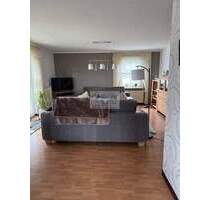 Reserviert: Schöne große Erdgeschosswohnung mit Balkon+Garage - Bad Zwesten