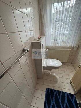 Gäste-WC - 3 Zimmer Etagenwohnung in Bad Zwesten