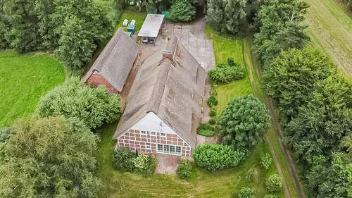 Luftbilder - Mehrfamilienhaus, Wohnhaus zum Kaufen in Hemmoor