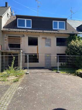 Außenansicht - 8 Zimmer Reihenmittelhaus zum Kaufen in Speicher