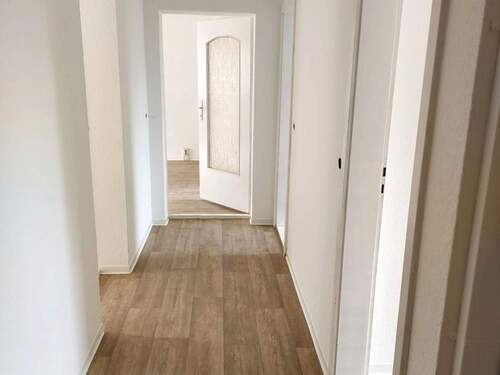 Flur - 3 Zimmer Etagenwohnung zur Miete in Demitz-Thumitz
