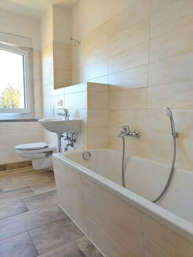 Bad 3RW - Etagenwohnung mit 60,00 m&sup2; in Demitz-Thumitz zur Miete