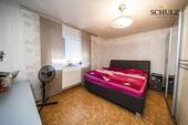 Schlafzimmer EG - 