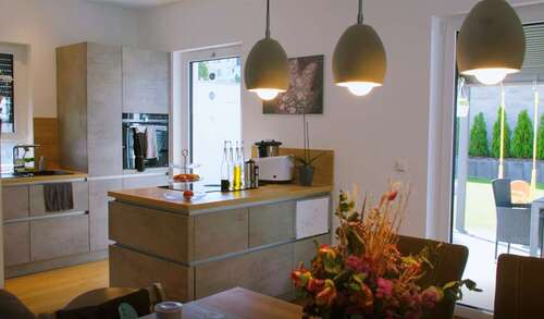 Küche 2 - 5 Zimmer Einfamilienhaus in Karben