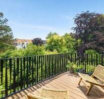 Rarität mitten in Alt-Bogenhausen. Elegante Stadtwohnung mit Westbalkon. - München