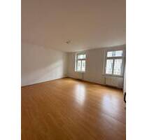 3-Raumwohnung mit Einbauküche & Balkon in der Geraer Innenstadt