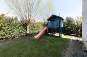 Garten mit Spielplatz - 