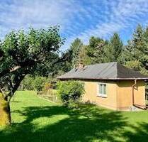 Entspannung PUR im Grünen ! - 17.500,00&nbsp;EUR Kaufpreis, ca.&nbsp; 0,00&nbsp;m&sup2; in Falkenstein (PLZ: 08223)
