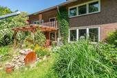 Traumhaft angelegter Garten. - 