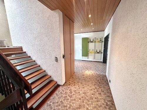 Treppenaufgang zum OG - 