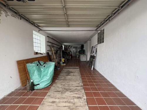 Garage mit Grube - 