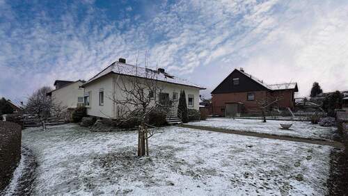 Garten - 3 Zimmer Einfamilienhaus in Lauenau