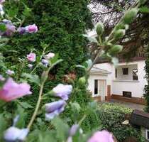 EINZIEHEN & AUFBLÜHEN! - 350.000,00&nbsp;EUR Kaufpreis, ca.&nbsp; 185,30&nbsp;m&sup2;&nbsp;Wohnfl&auml;che in Reinheim (PLZ: 64354)