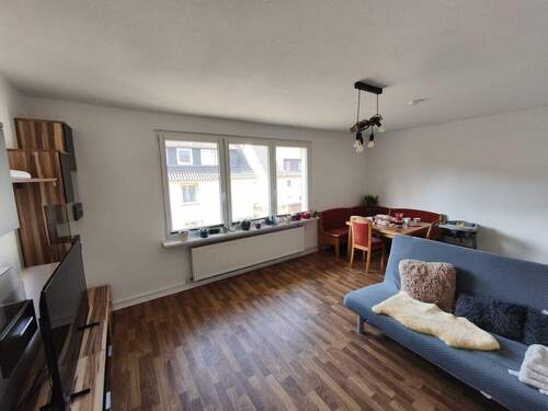 Wohnzimmer - 3 Zimmer Etagenwohnung zur Miete in Seesen