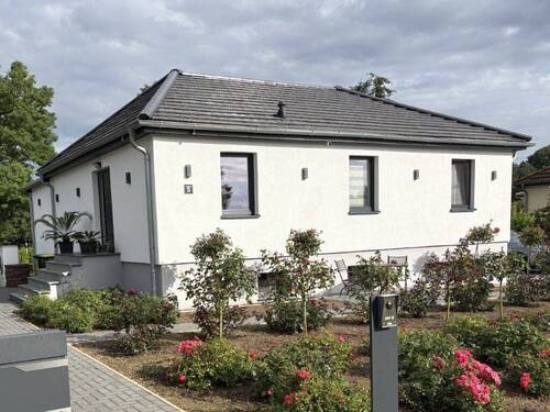 Hausansicht vorne - 