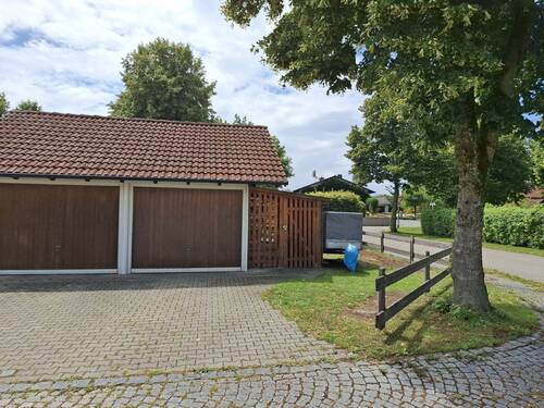 Garage + Abstellfläche Rechts - 