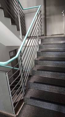 Treppenhaus.jpeg - Etagenwohnung mit 34,90 m&sup2; in Falkensee zur Miete