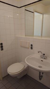 Handwaschbecken Bad.jpeg - 