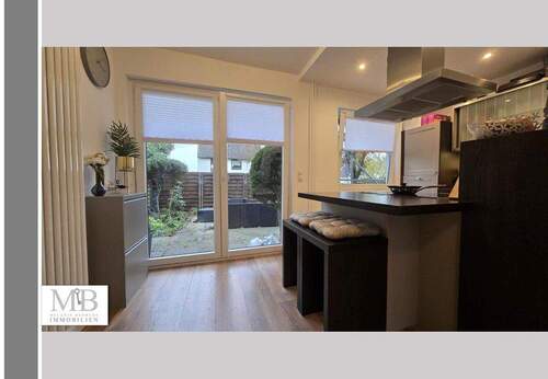 Folie4 - Doppelhaushälfte mit 122,00 m&sup2; in Norderstedt zur Miete